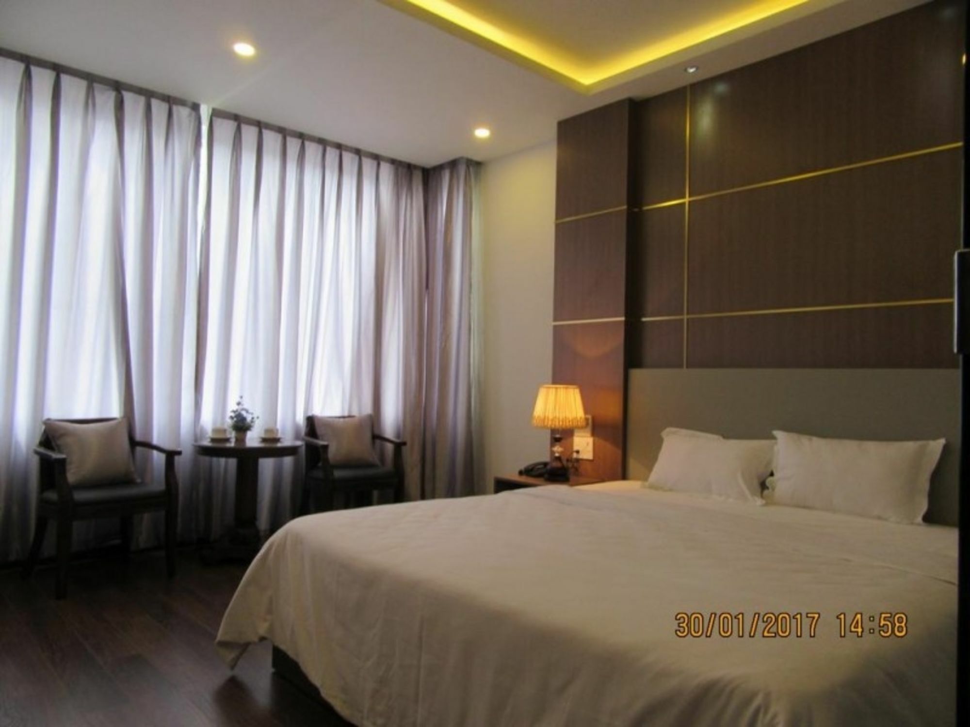 Abay Hotel На Транг Екстериор снимка